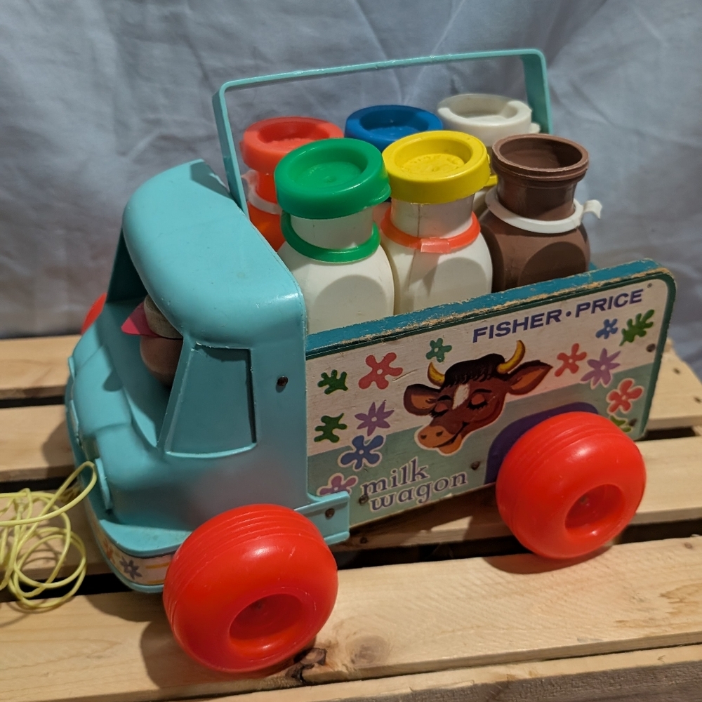 VINTAGE Fisher-Price Milk Wagon *BINI